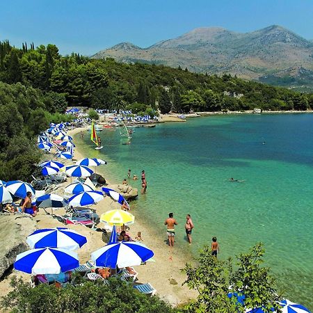 Hotel Osmine Слано Екстериор снимка