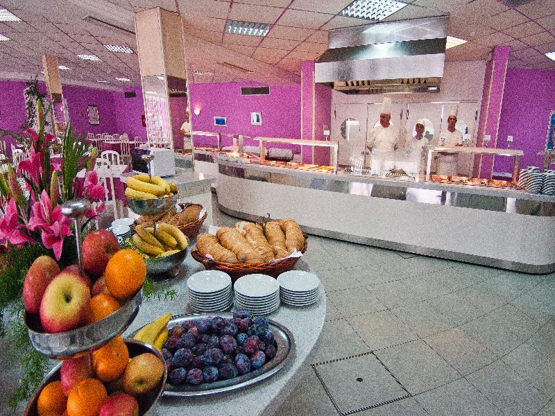Hotel Osmine Слано Екстериор снимка