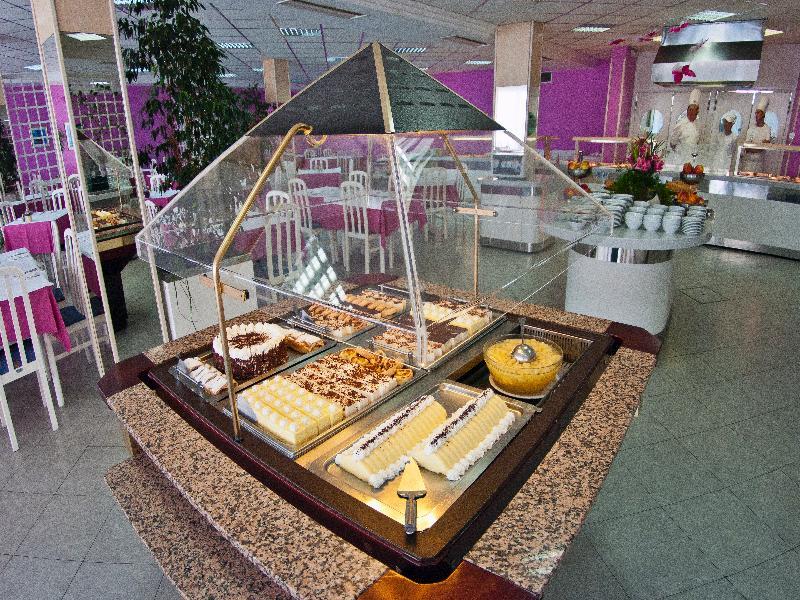 Hotel Osmine Слано Екстериор снимка